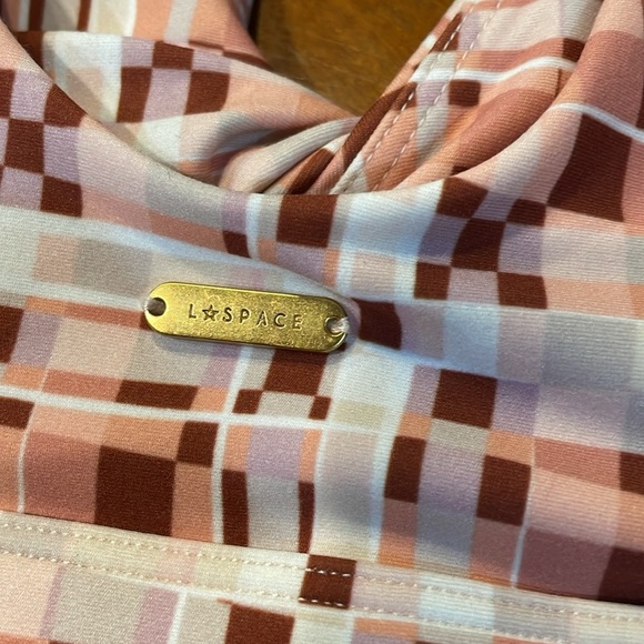 L*Space do the twist sports bra - Picture 3 of 5